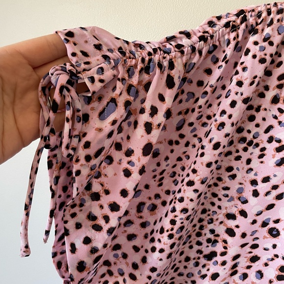 Seaside dolman pink leopard blouse, size extra-small - Picture 4 of 7